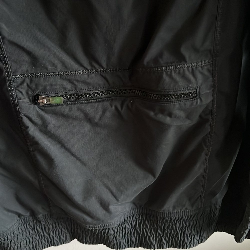 Lululemon pullover lightweight jacket - Picture 7 of 9